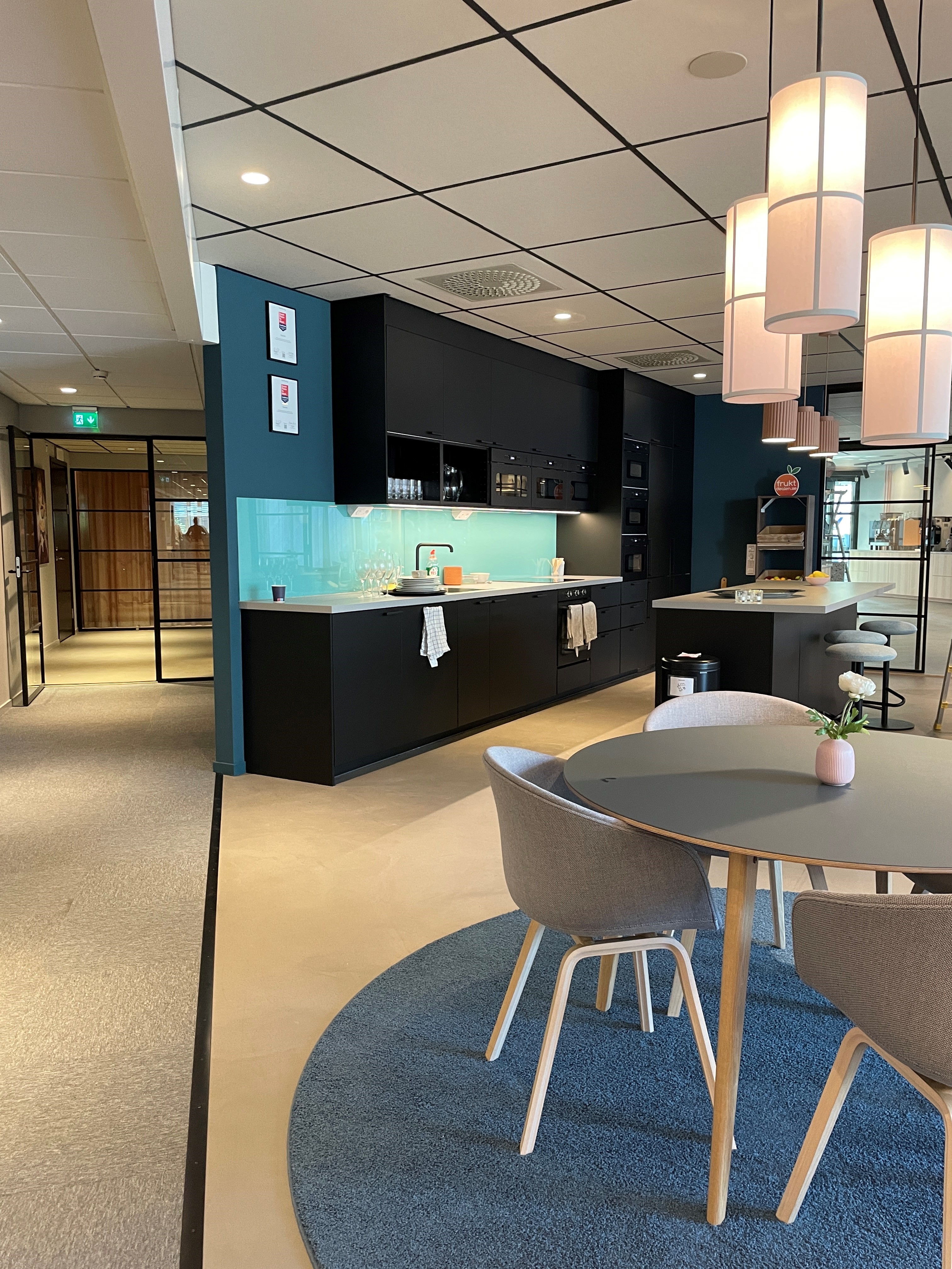 Kontorskök – komplett elinstallation